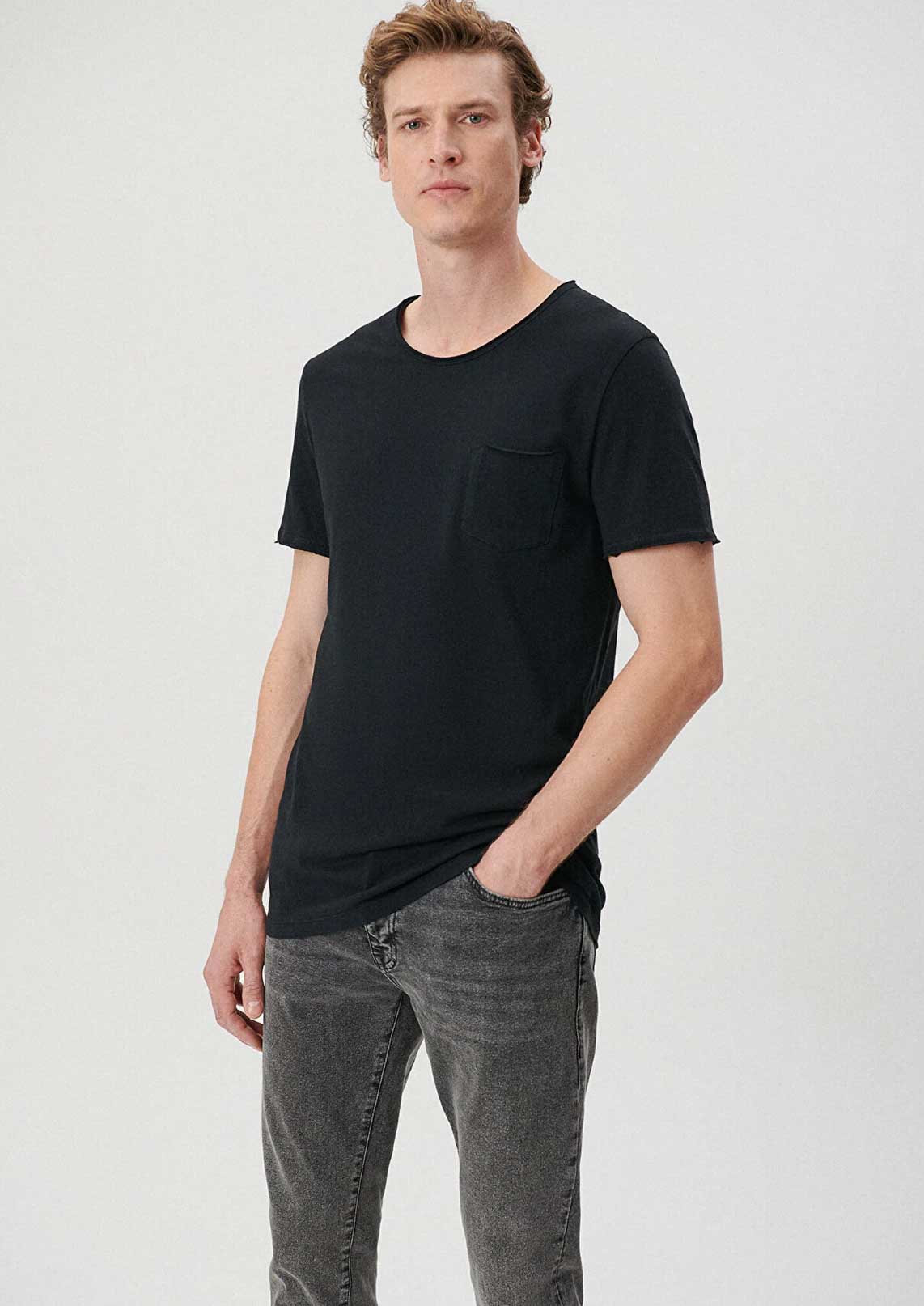 Siyah Basic Tişört