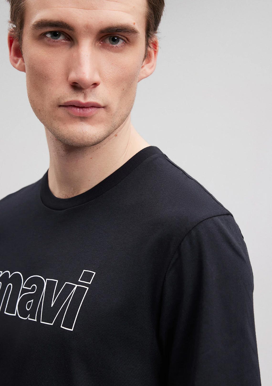 Siyah Mavi Logo Baskılı Pamuk Tişört