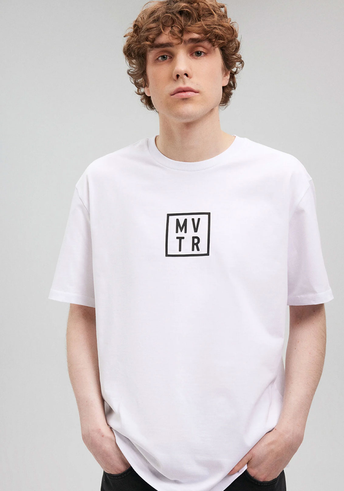 MVTR Baskılı Beyaz Loose Fit Tişört