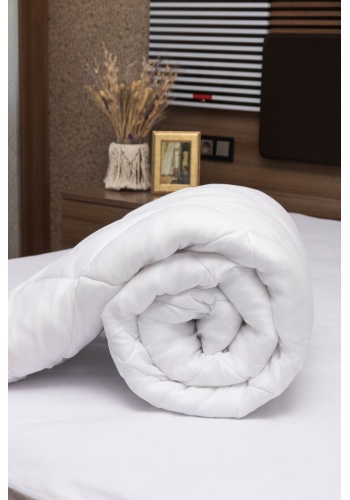 Çift Kişilik Mikrofiber Yorgan ( 195x215 )