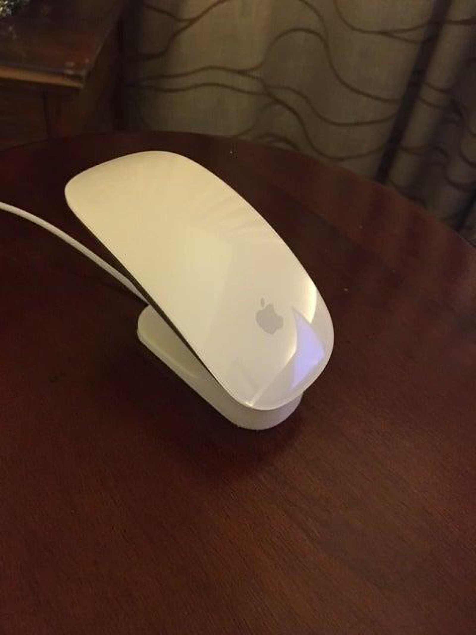 Apple Magic Mouse 2 Fare Şarj Yuvası Beyaz 1256055