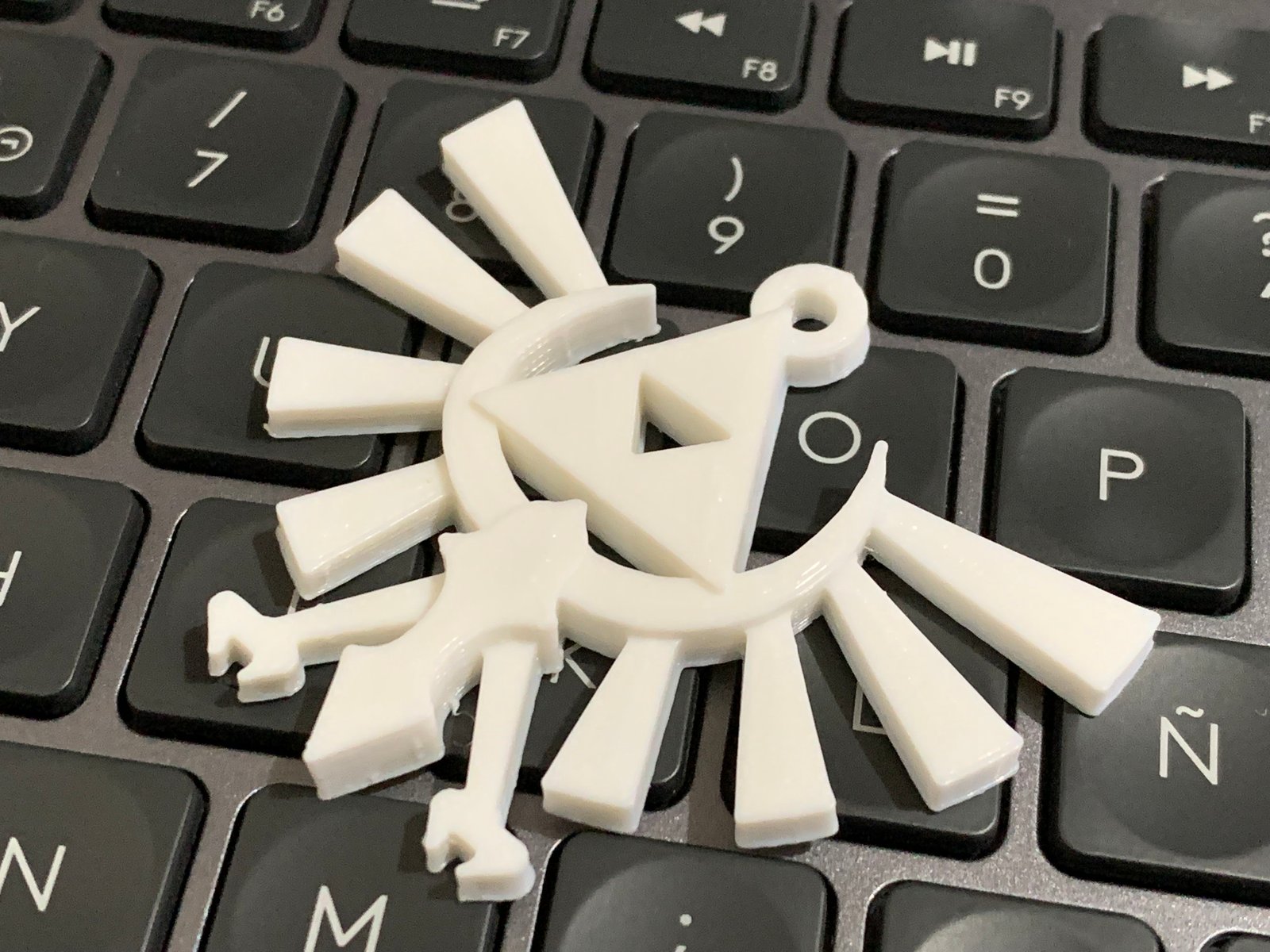 Zelda Efsanesi: Hyrule Crest Anahtarlık T1230580 Zelda Efsanesi: Hyrule Crest Anahtarlık T1230580