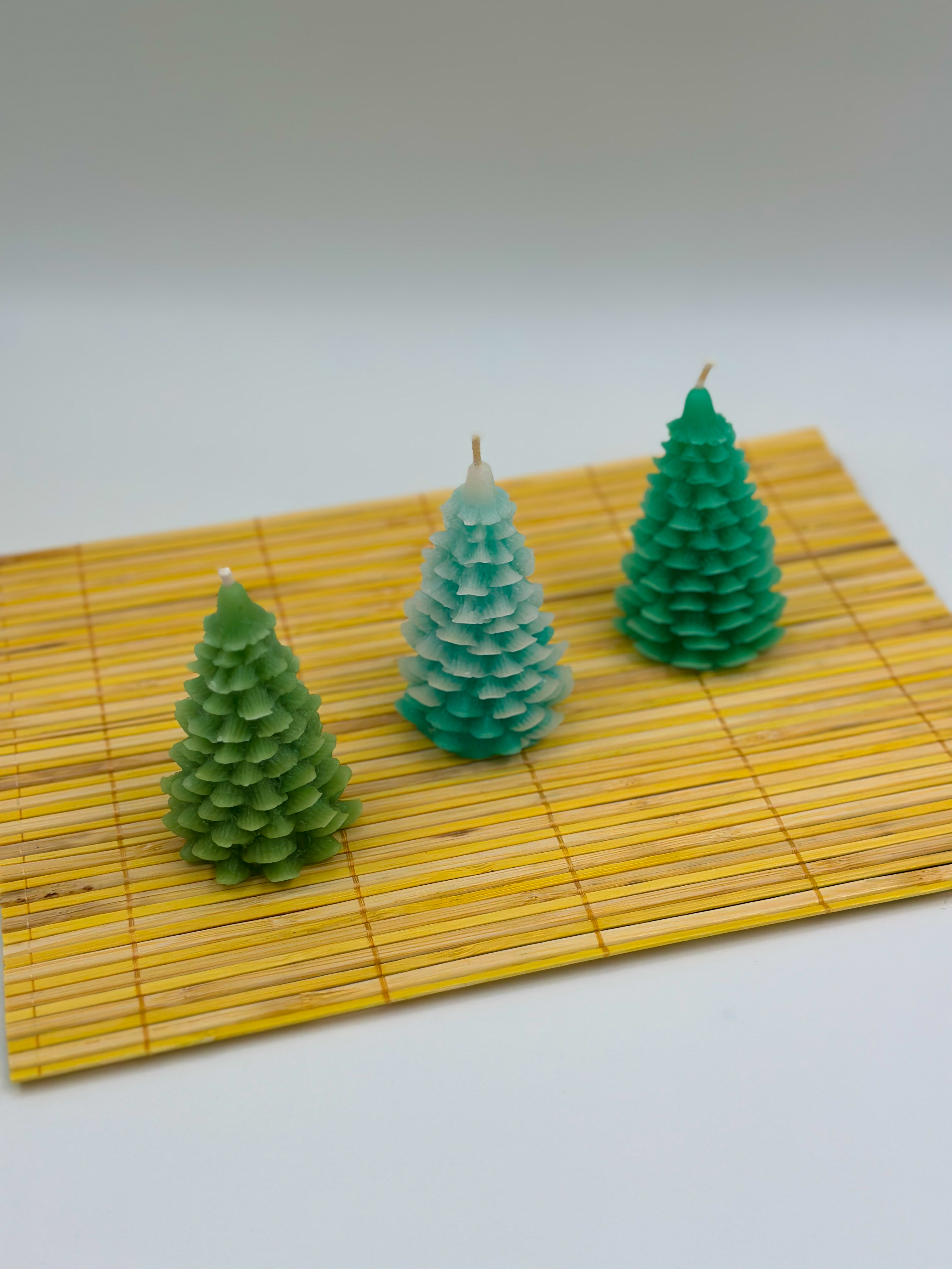 Yılbaşına Özel Dokulu Çam Ağacı 3'lü Dekoratif Mum