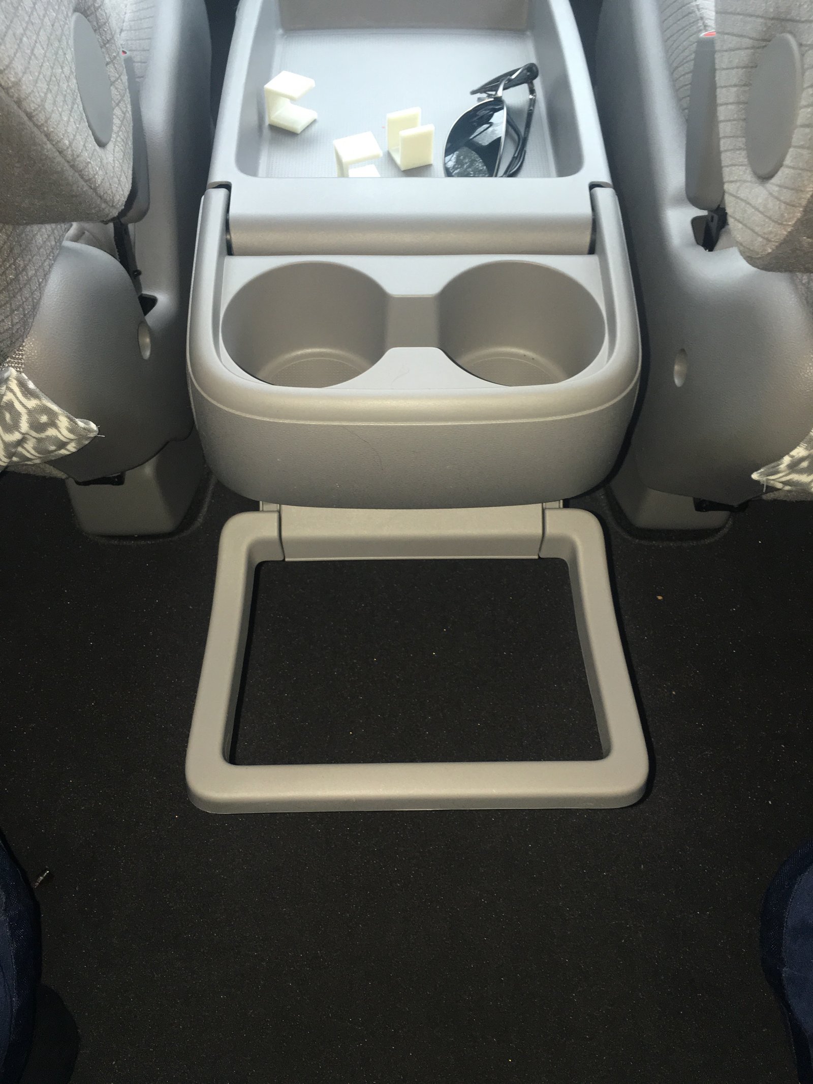 2017 Honda Odyssey çöp torbası klipsleri T2197207