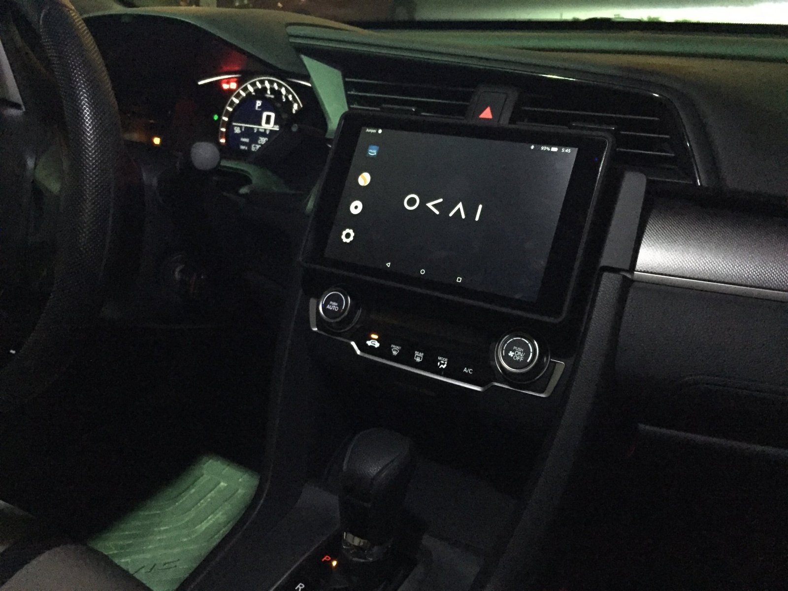 2016- Honda Civic (Navigasyon olmayan modeller) Tablet Montajı için Radyo Düğmesi Kapağı T4088478