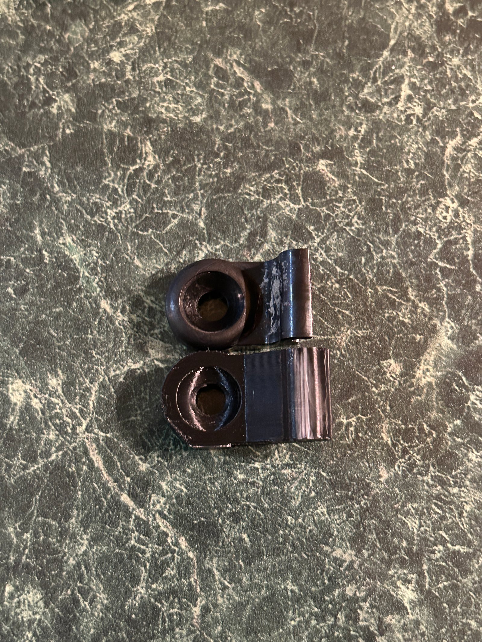 1995-2004 Toyota Tacoma genişletilmiş kabin penceresi braketi T6131902