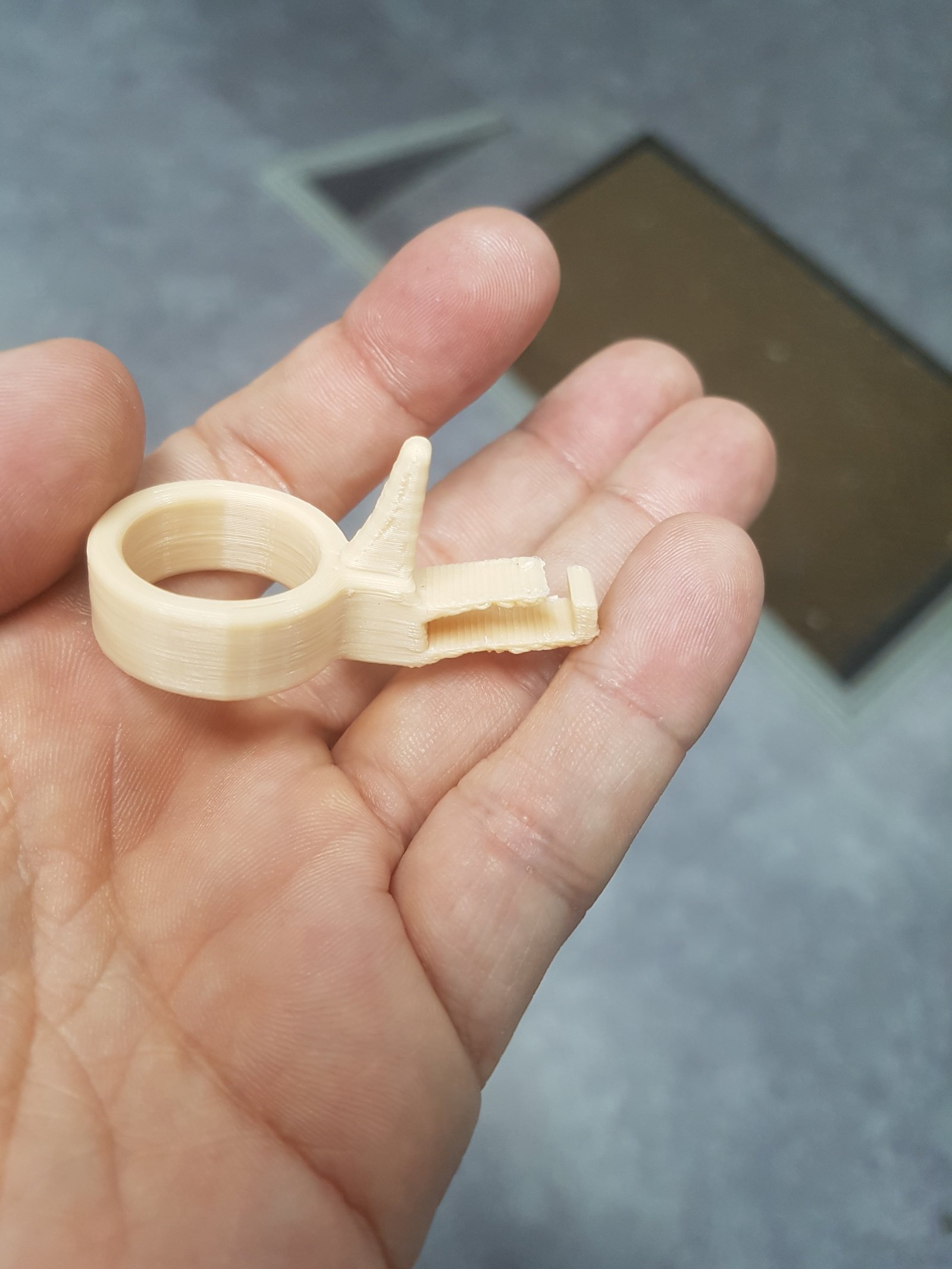 AVANTE OF HYUNDAI İÇİN GÖZLÜK MONTAJI-HAVALANDIRMA TUTUCU T3188737 AVANTE OF HYUNDAI İÇİN GÖZLÜK MONTAJI-HAVALANDIRMA TUTUCU T3188737