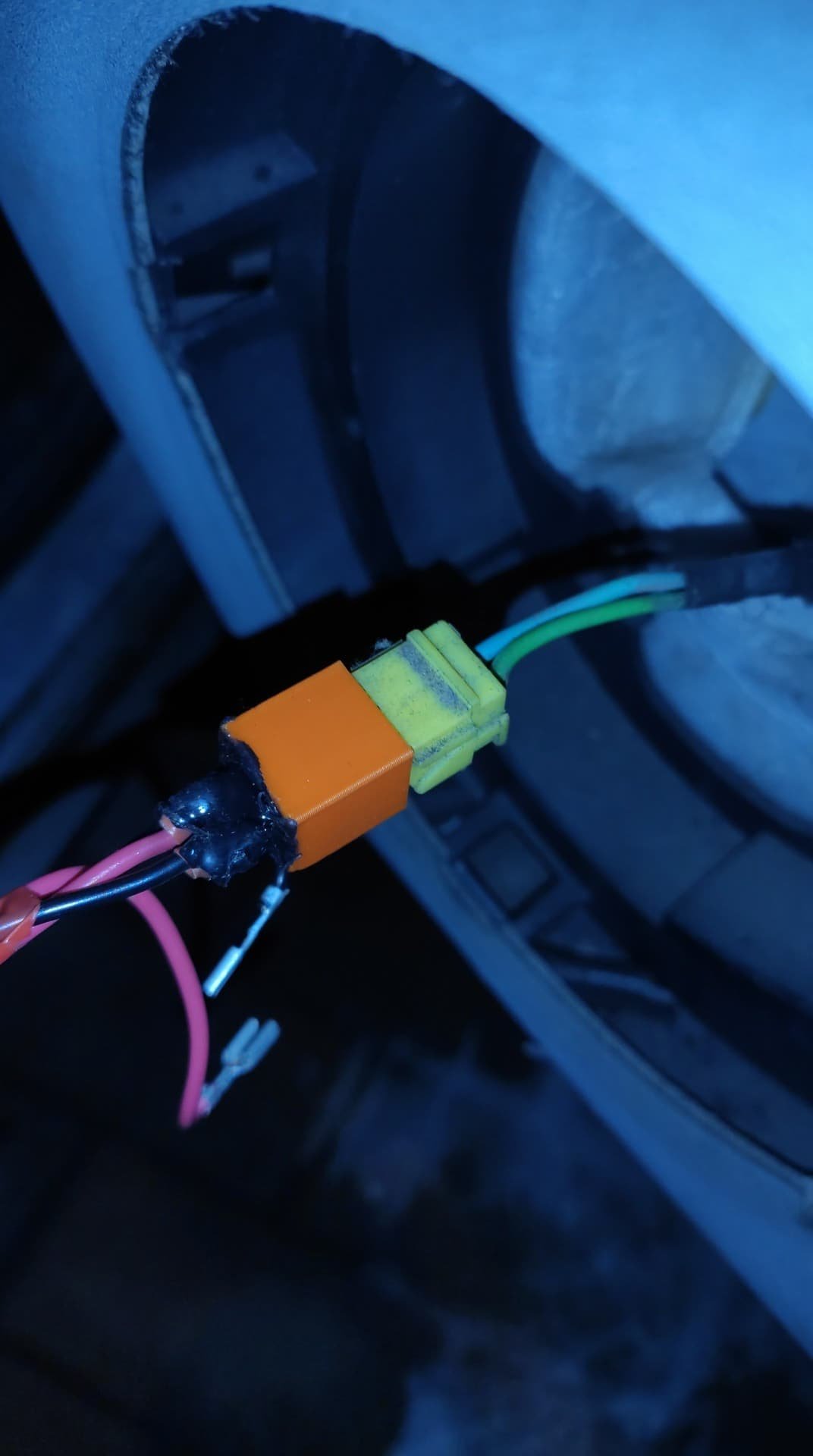 Alfa Romeo Citroen Fiat Lancia Peugeot hoparlör konektörü T4722833