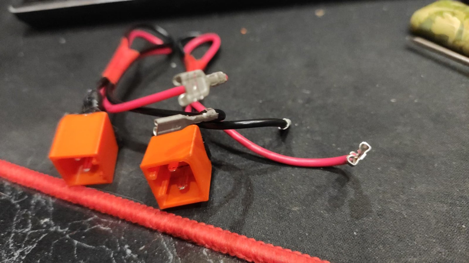 Alfa Romeo Citroen Fiat Lancia Peugeot hoparlör konektörü T4722833