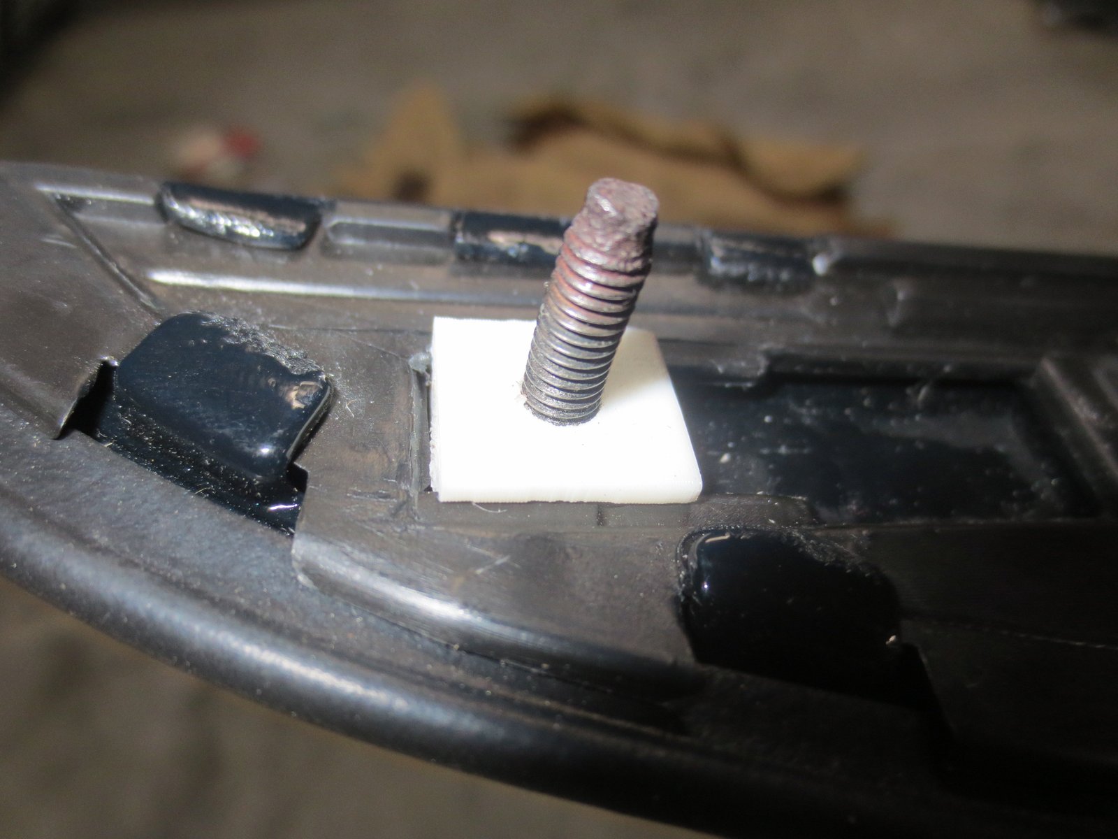 300ZX 3. Fren Lambası saplama tutucusu T1536181 300ZX 3. Fren Lambası saplama tutucusu T1536181