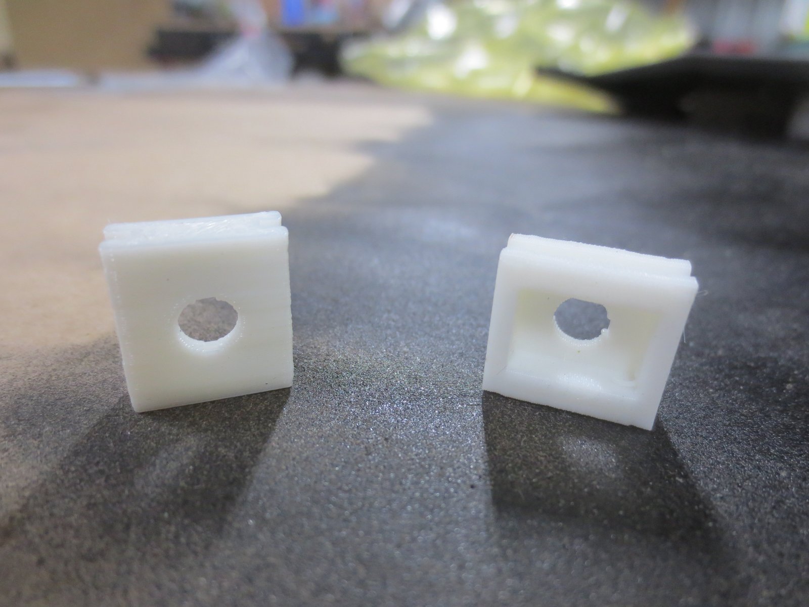 300ZX 3. Fren Lambası saplama tutucusu T1536181 300ZX 3. Fren Lambası saplama tutucusu T1536181