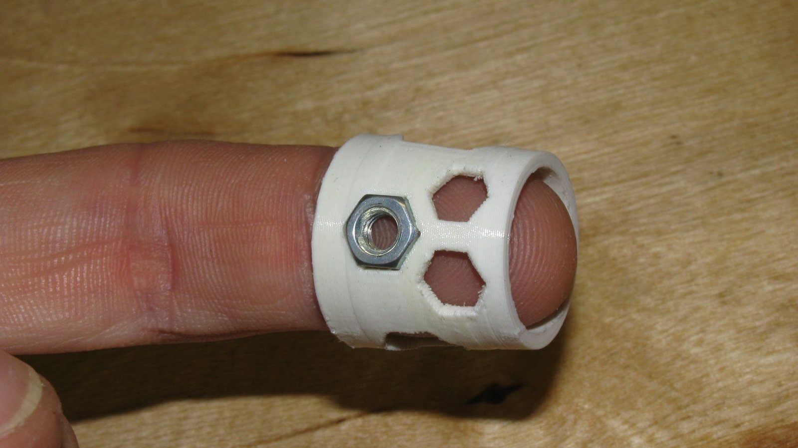 Yüksük parmak anahtarı / Somun tutucu T5104628