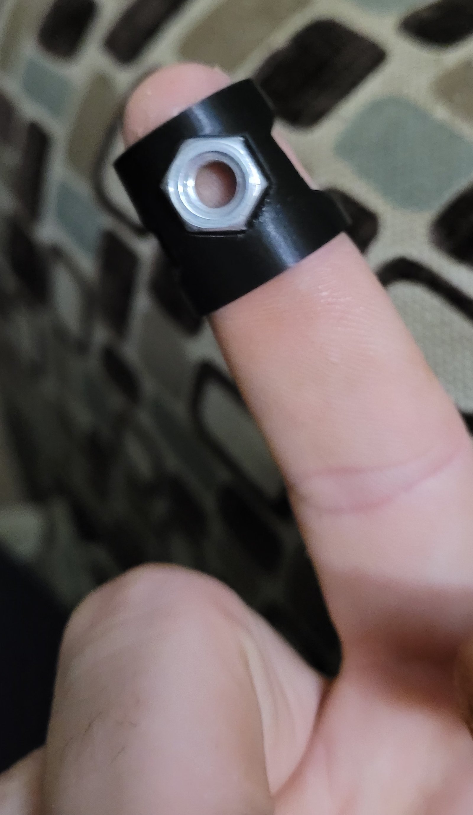 Yüksük parmak anahtarı / Somun tutucu T5104628