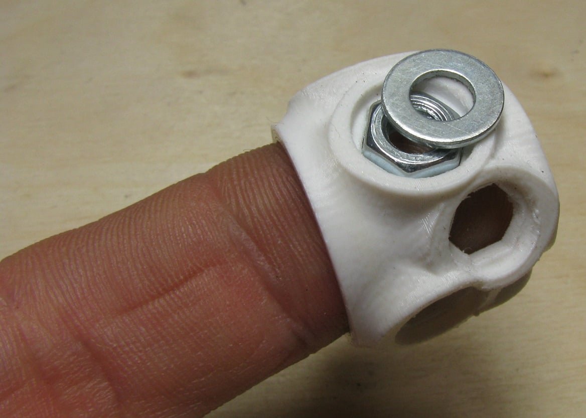 Yüksük rondela ve somun tutucu T5128862