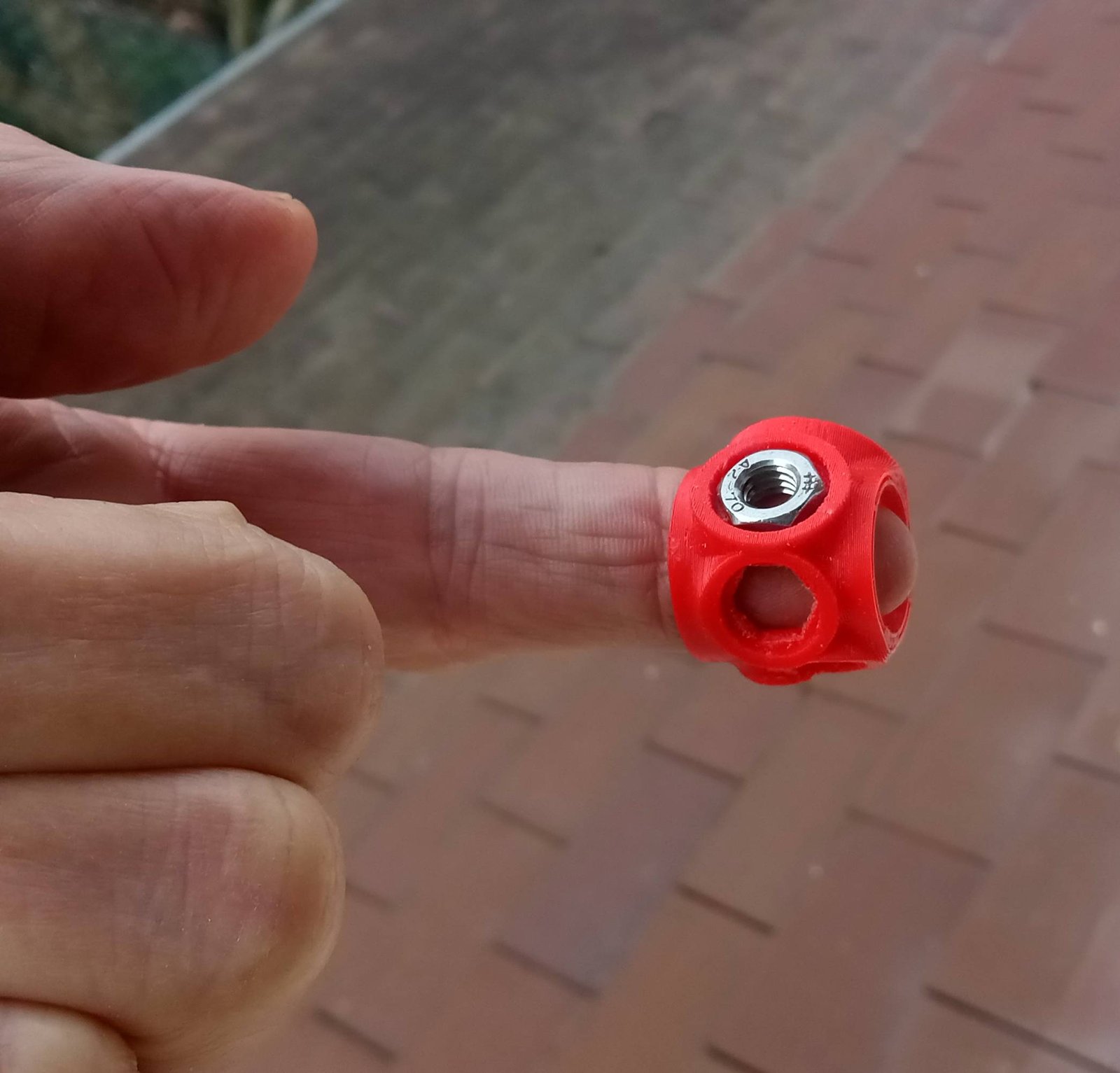 Yüksük rondela ve somun tutucu T5128862