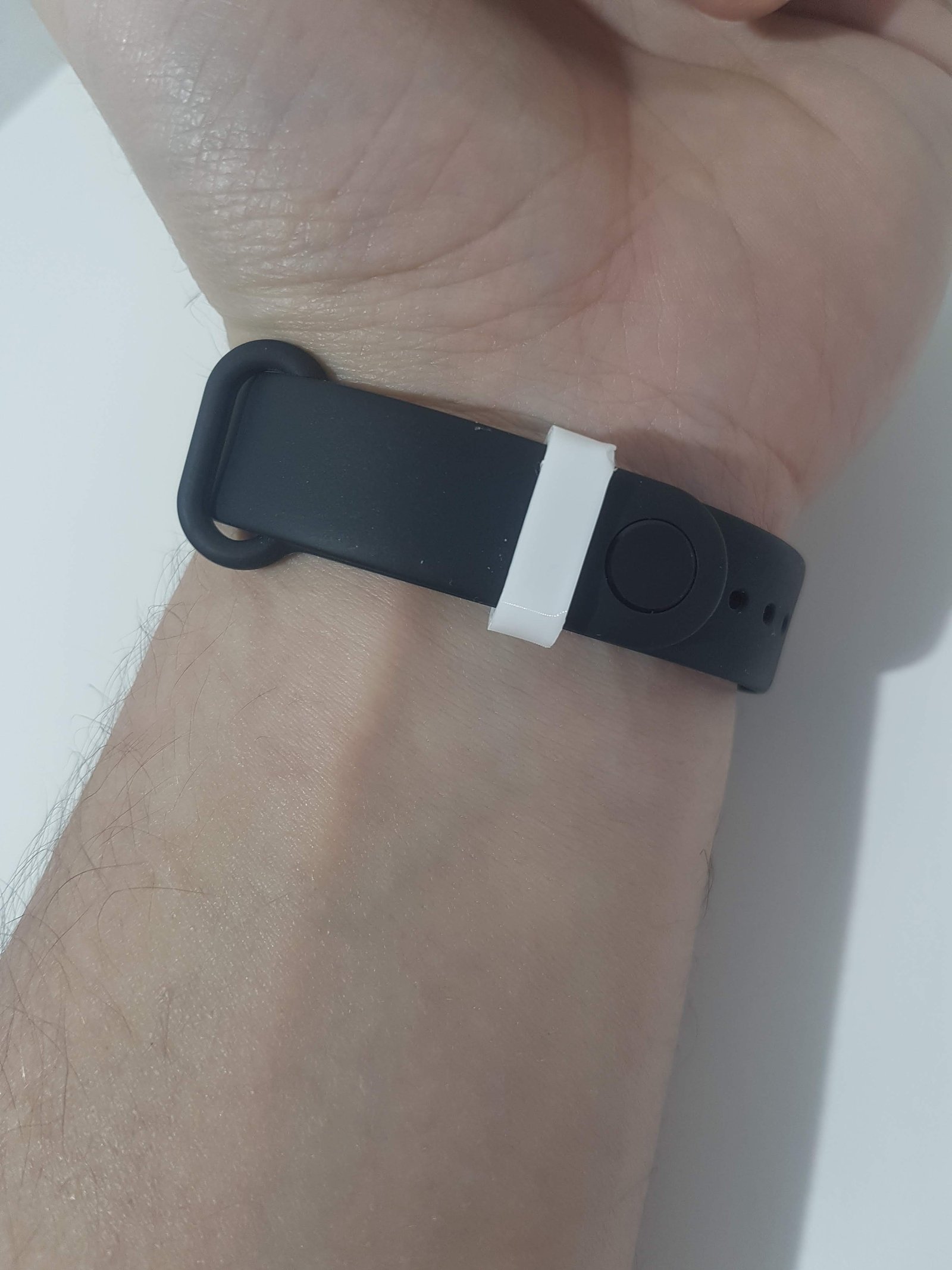 Xiaomi Mi Band 5 ve 4 kaleci tutucu dolabı T4176902