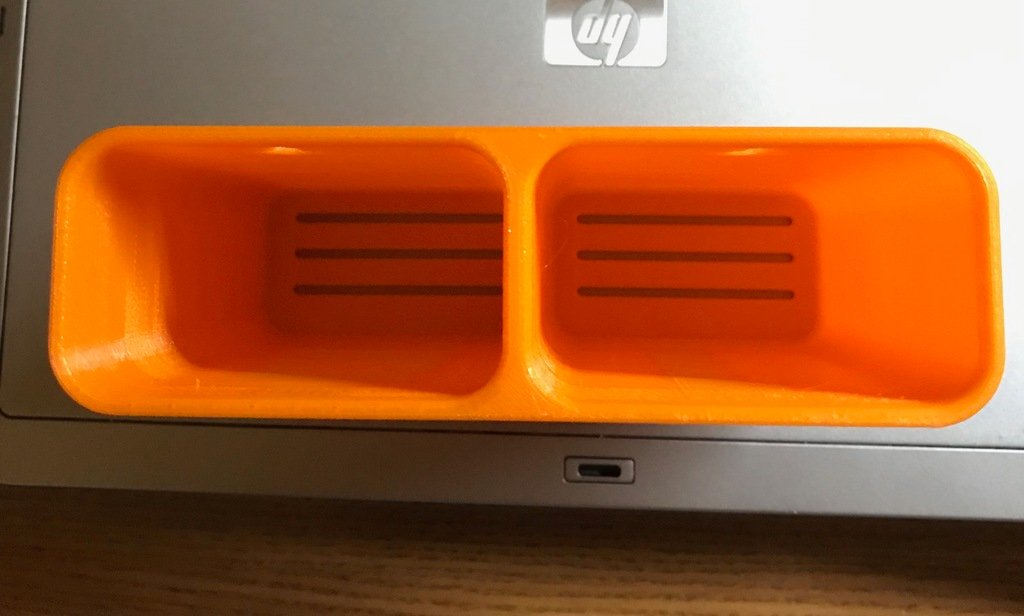 Basit diş fırçası ve macun tutucusu T3663128