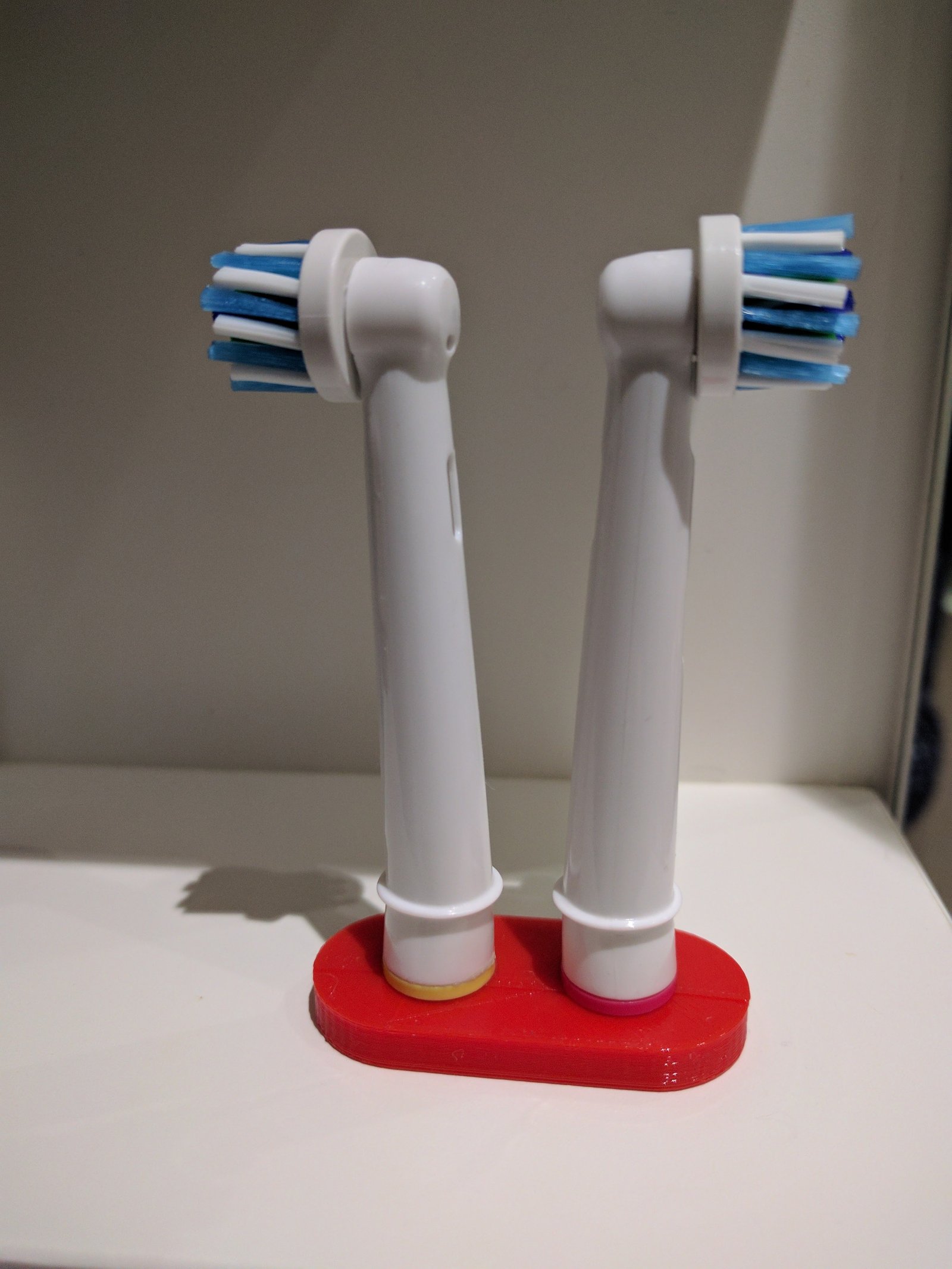 Basit Oral b fırça tutucusu T2120291