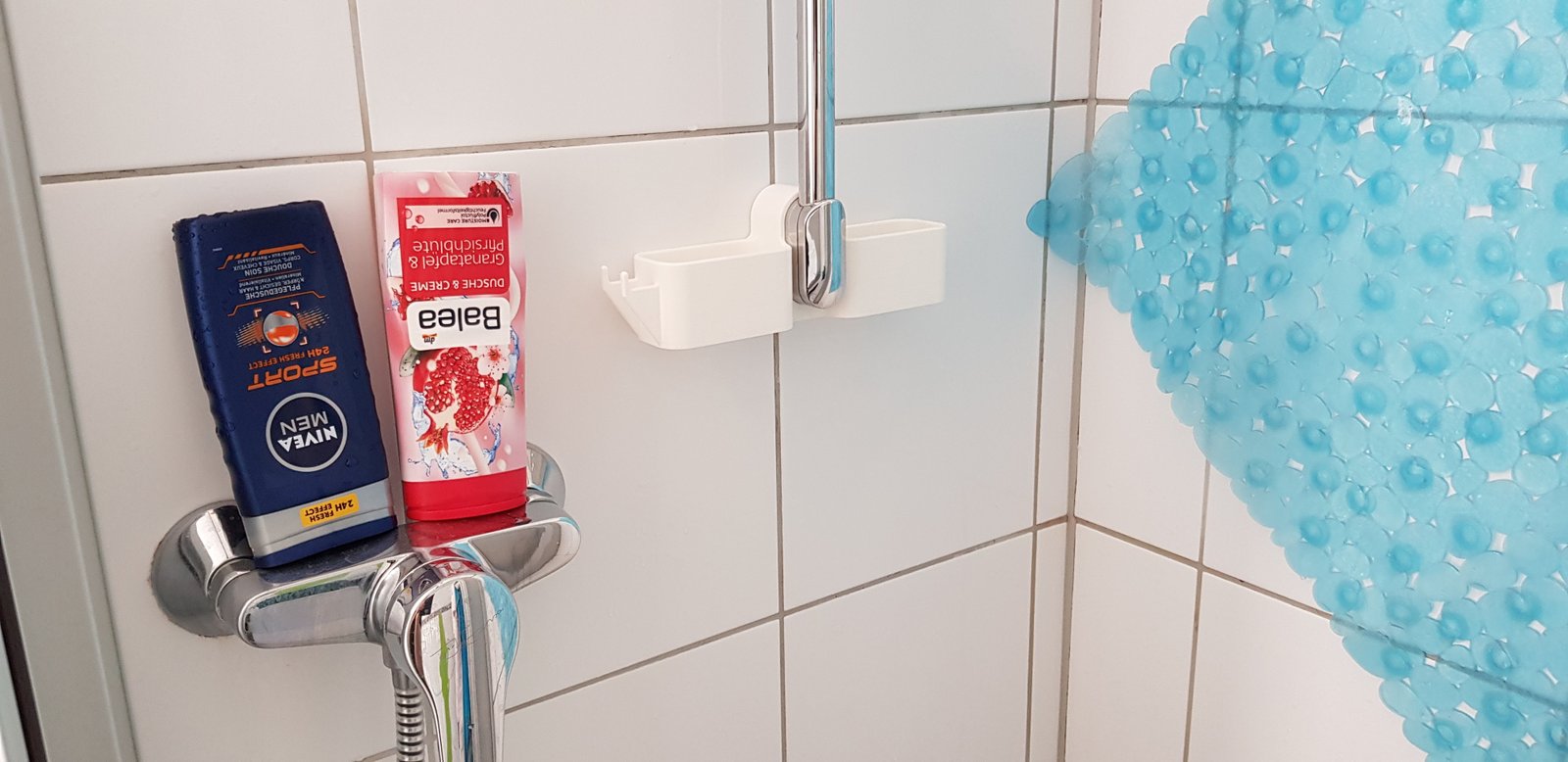 "Brausegarnitur" için duş jeli tutucusu (fıskiyenizin üzerindeki boru sabittir) T2924853 "Brausegarnitur" için duş jeli tutucusu (fıskiyenizin üzerindeki boru sabittir) T2924853