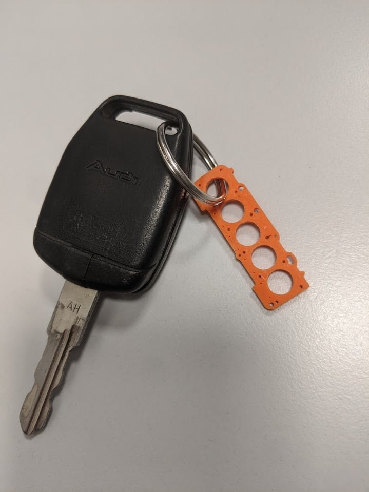 Anahtarlık Audi 20V Inline5 2.2 T4319311