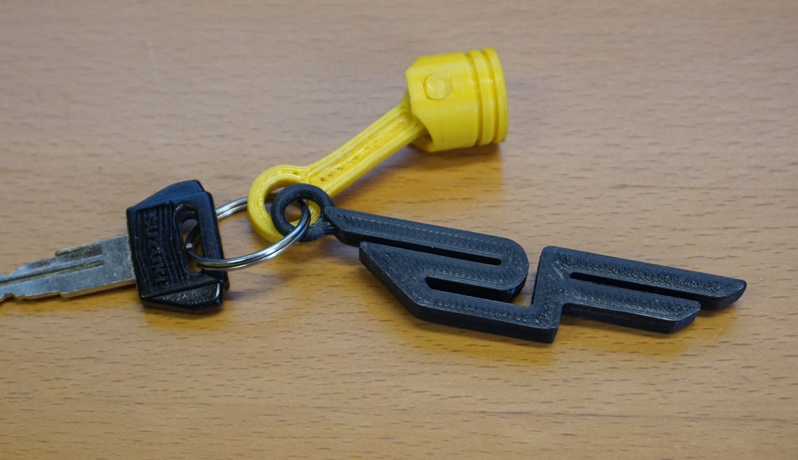 ANAHTARLIK - Suzuki RF 600/900R T2789043