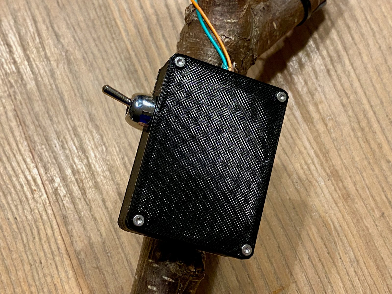 AG13 / LR44 tutuculu muhafaza T118023