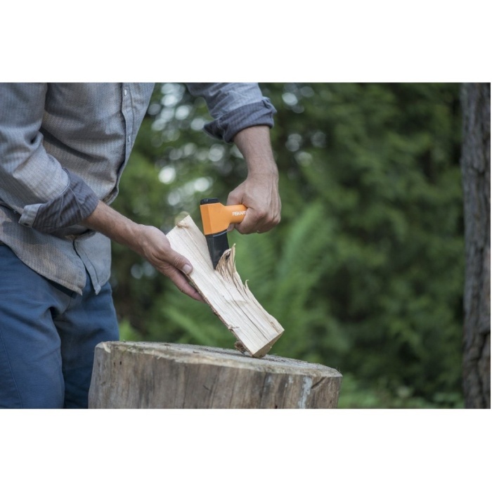 FISKARS X5 ODUN PARÇALAMA BALTASI - KAMP BALTASI