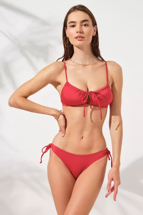Blake Büzgülü Önden Bağlamalı Bikini Takım Kırmızı