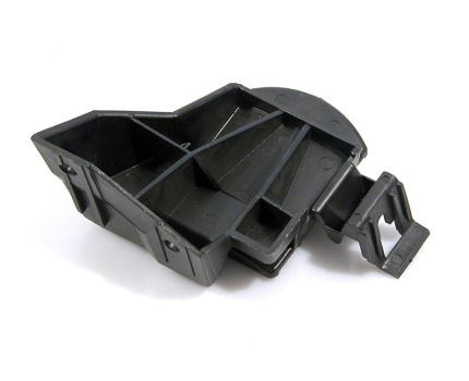 BMW E46 Arka Tampon Braketi Sağ 8195322