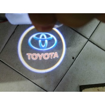 Toyota Kapı Altı Logo Lamba Pilli Sensörlü Kolay Montaj
