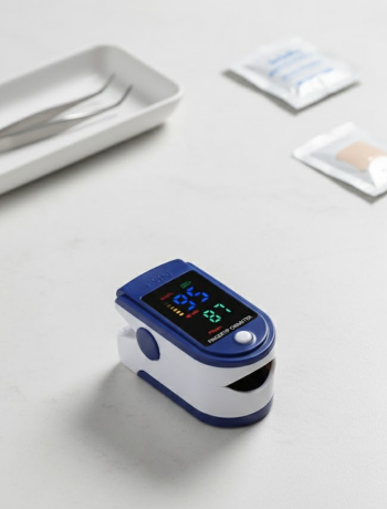 Dijital Parmak Tipi Oksimetre Hızlı ve Doğru Oksijen Ölçümü