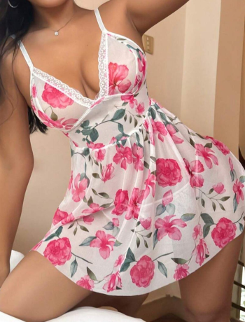 Pembe Çiçek Desenli Dantel Detaylı Gecelik 15706