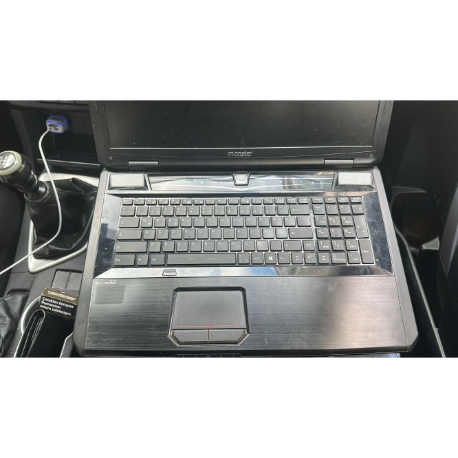 Monster i7 4710MQ 20GB RAM 1TB+256 M.2 SSD GTX675MX GDDR5 4GB 17.3 Oyuncu Laptop