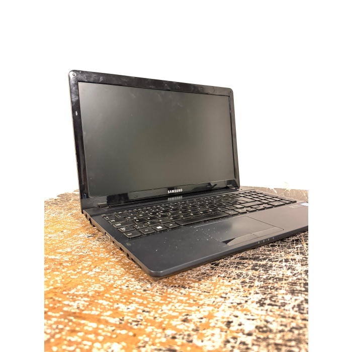 SAMSUNG i5-3230M 8GB RAM 512GB SSD LAPTOP Dizüstü Billgisayar