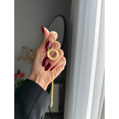 İki isimli halka kolye