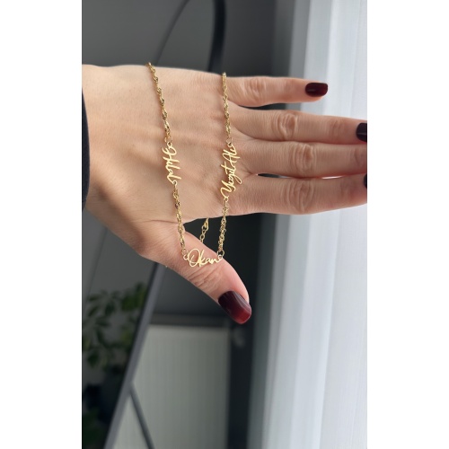 Çelik üç isimli kolye