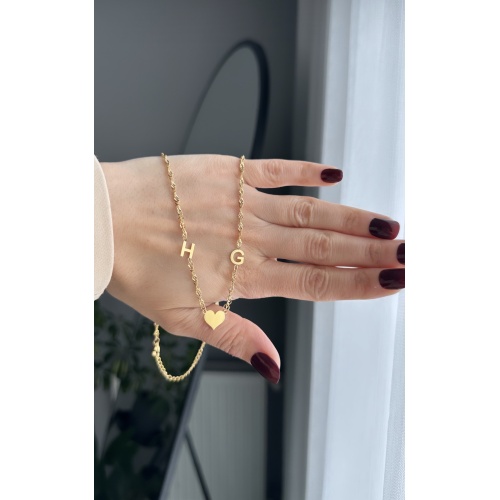 Çelik iki harf kalp kolye