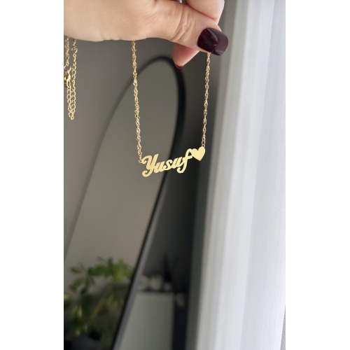 Çelik kalp detaylı isimli kolye