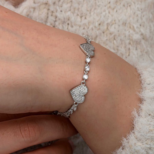 Gümüş Zirkon Taşlı Sıralı Kalp Kadın Bileklik