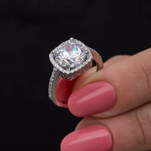 Gümüş Kare Montür Tek Taş Kadın Yüzük