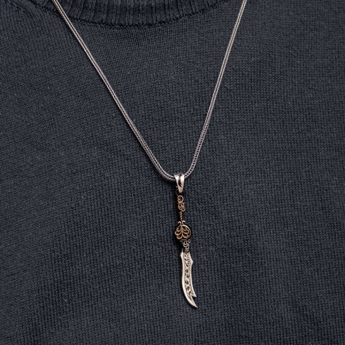 Gümüş Desenli Zülfikar Kılıcı Erkek Kolye