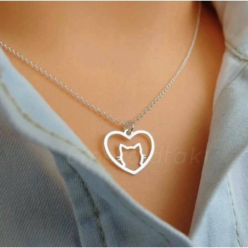 Kedi temalı kalp kolye