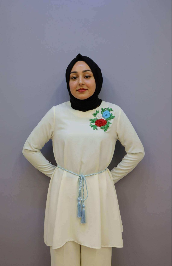 SENNA DESİGN KADIN ÇİÇEK İŞLEMELİ KEMER DETAYLI PANTOLONLU TAKIM