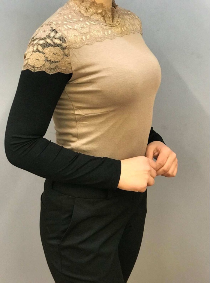 ARANCİA KADIN KISA KOLLU DANTELLİ BOĞAZLI BODY