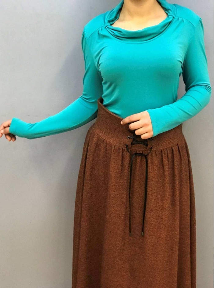 SEÇİL KADIN DEGAJE YAKA BUSY KUMAŞ KISA BLUZ