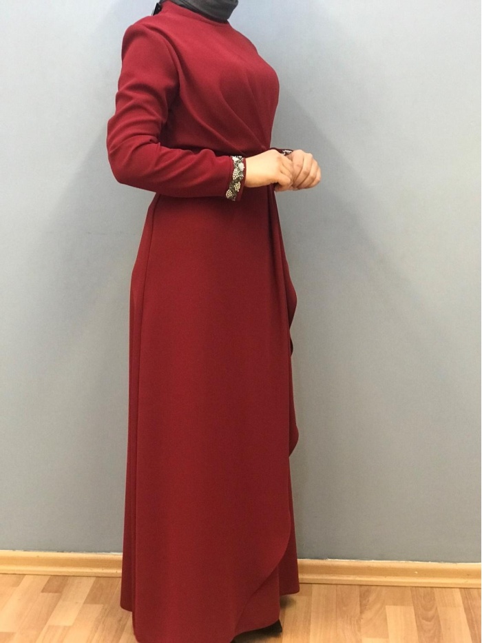 ÇINAR ÖZKAN KADIN BELİ VE KOL UCU TAŞ İŞLEME DETAYLI ELBİSE