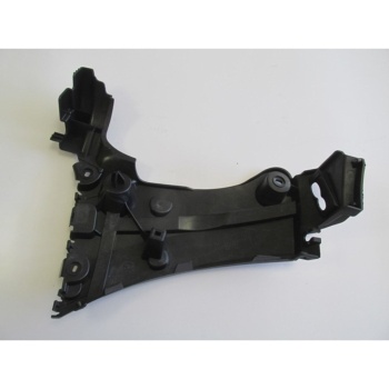 Renault Kangoo- 08/13 Arka Tampon Iç Bağlantı Braketi Sağ Plastik 7701478200