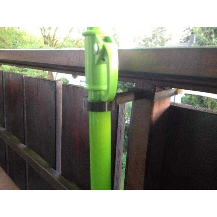 30X42Mm Çelik Borudan Yapılmış Bir Balkon İçin Şemsiye Tutucu Plastik Aparat