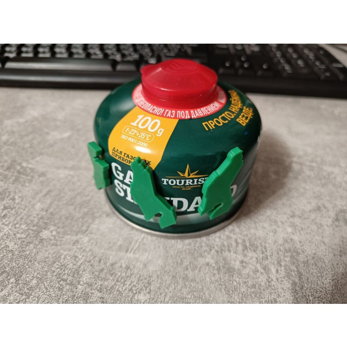 Bacaklar bir gaz silindiri için durur 3D866267