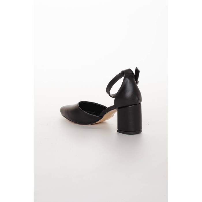 Kadın siyah cilt kalın topuklu yazlık ayakkabı chn036